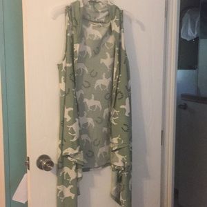 $5 bundle 🔥 Long western vest